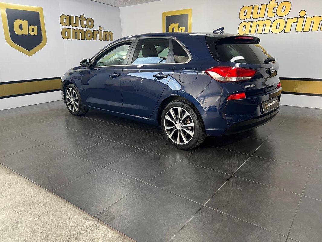 hyundai-i30-2018-gasolina-998cc