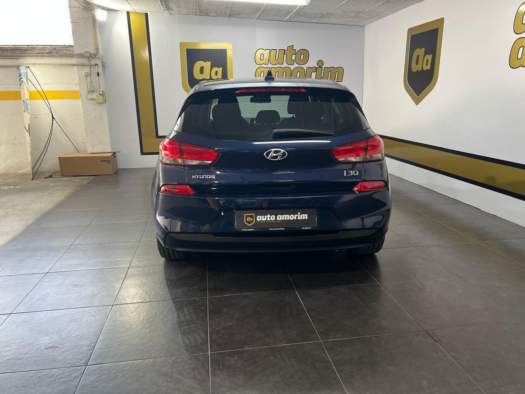 hyundai-i30-2018-gasolina-998cc