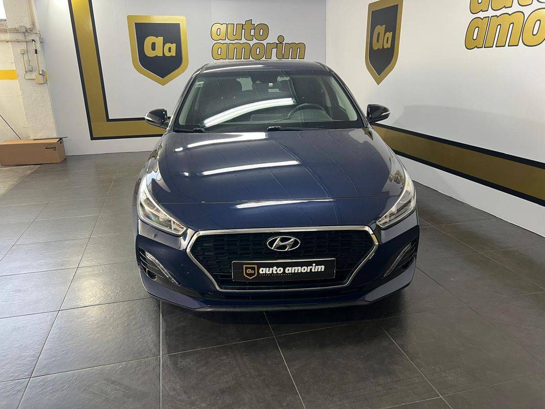 hyundai-i30-2018-gasolina-998cc