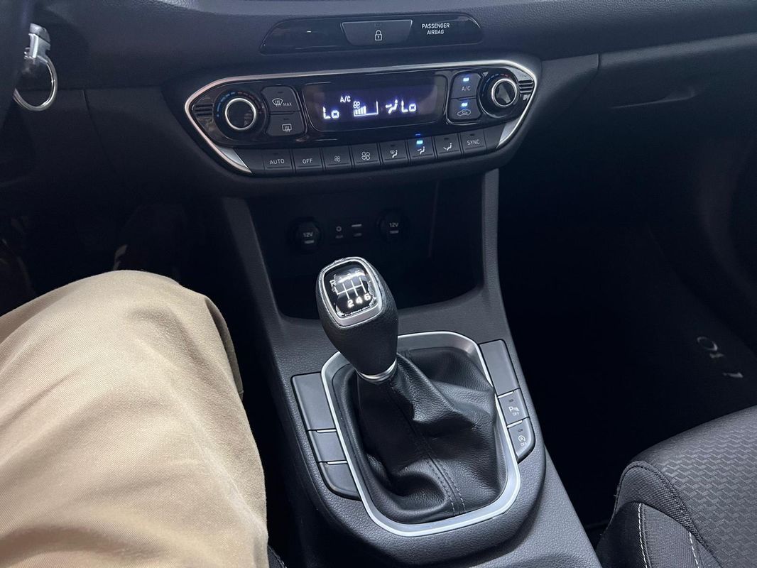 hyundai-i30-2018-gasolina-998cc
