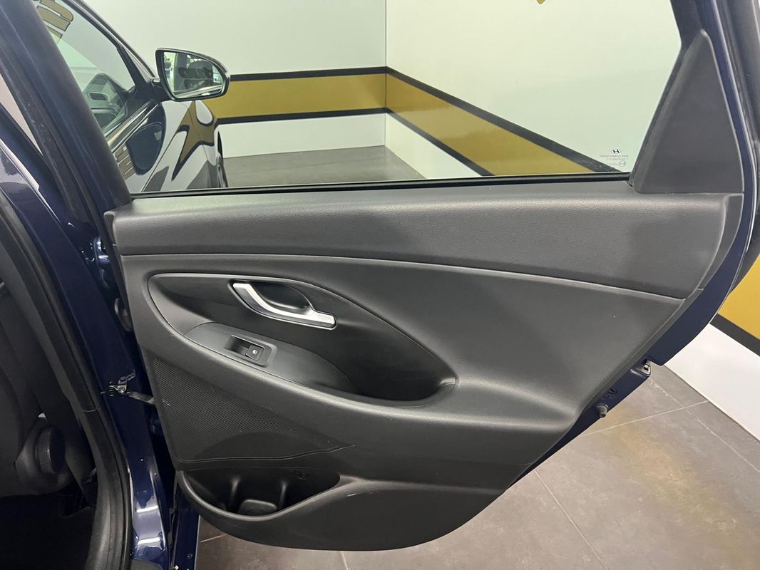 hyundai-i30-2018-gasolina-998cc