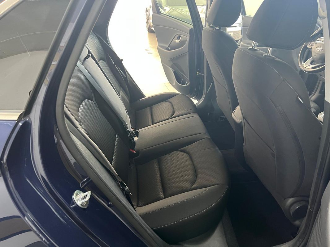hyundai-i30-2018-gasolina-998cc