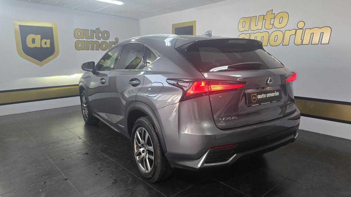 lexus-nx-2018-hibrido-a-gasolina-2494cc