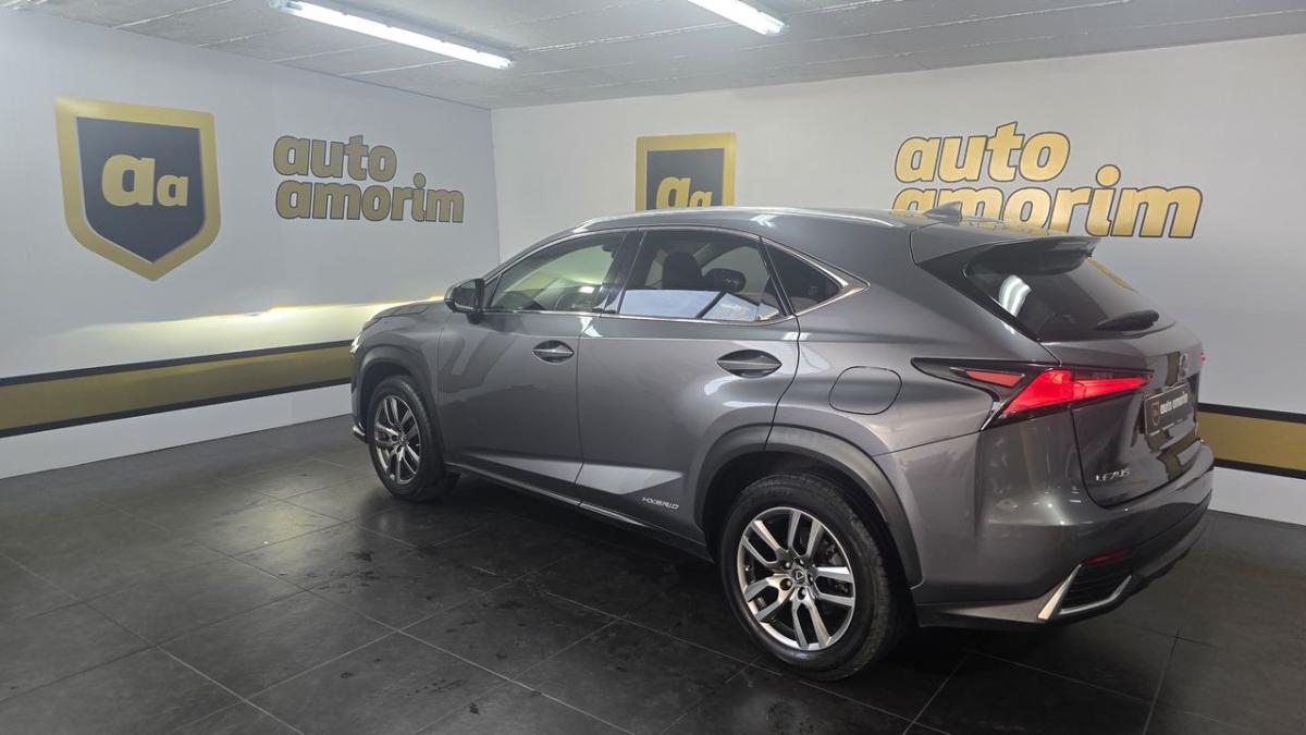 lexus-nx-2018-hibrido-a-gasolina-2494cc