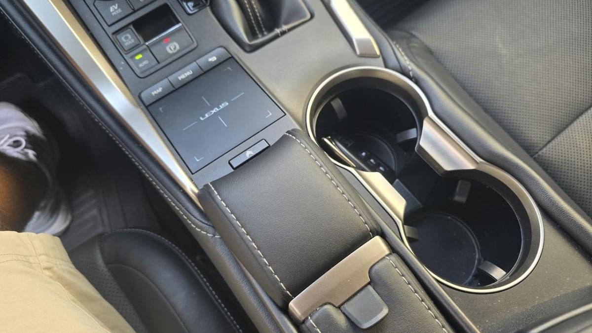 lexus-nx-2018-hibrido-a-gasolina-2494cc