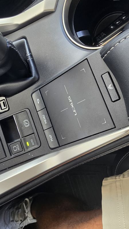 lexus-nx-2018-hibrido-a-gasolina-2494cc