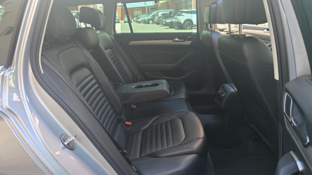 volkswagen-passat-variant-2015-diesel-1968cc