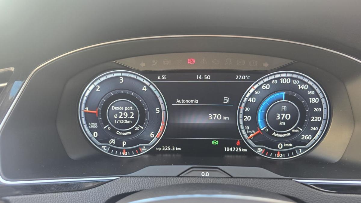 volkswagen-passat-variant-2015-diesel-1968cc
