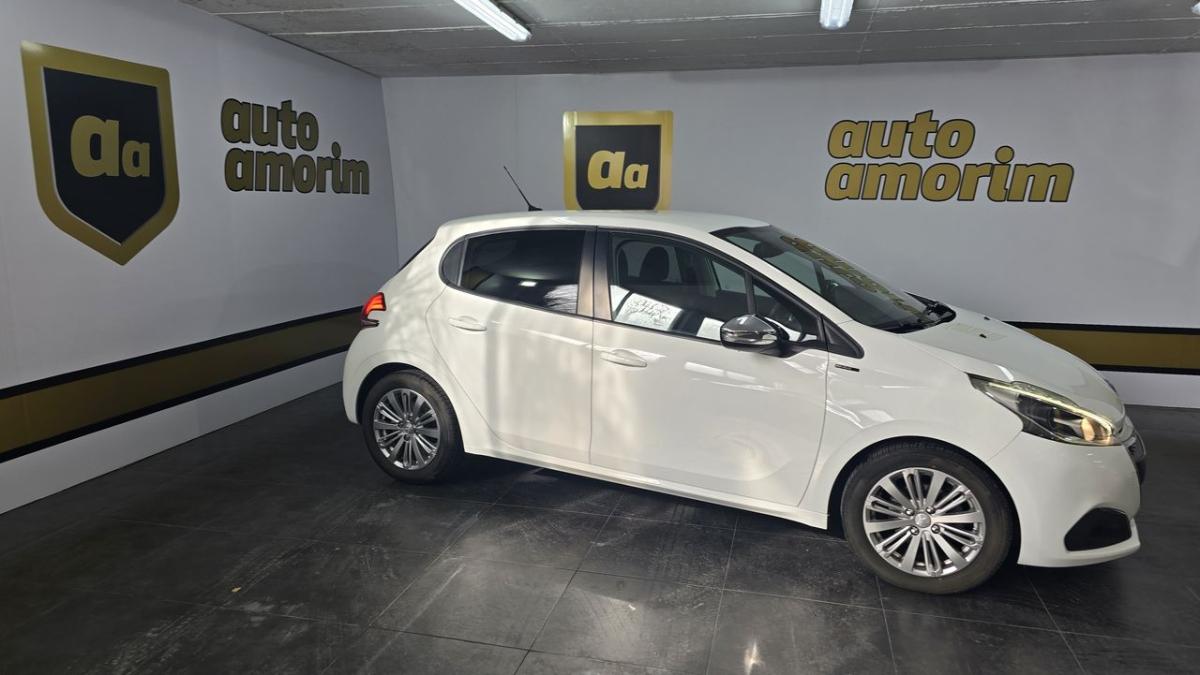 peugeot-208-2019-diesel-1499cc
