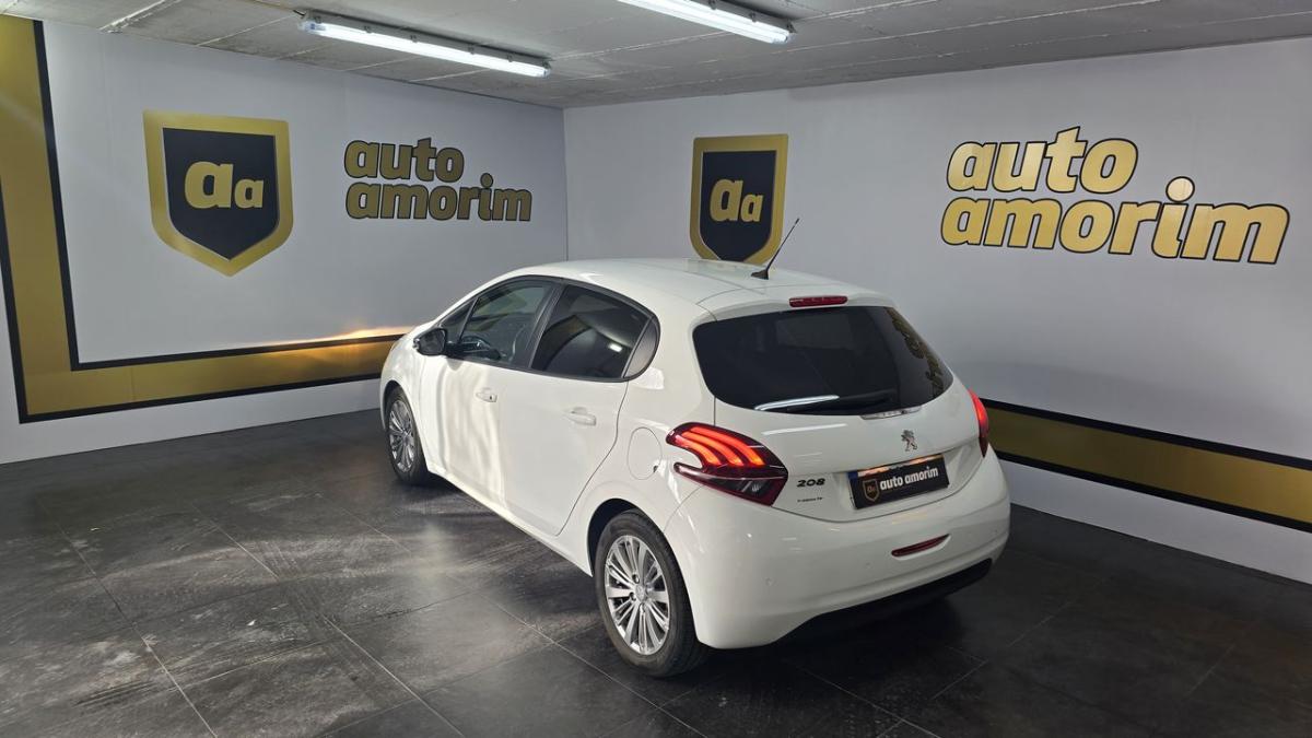 peugeot-208-2019-diesel-1499cc