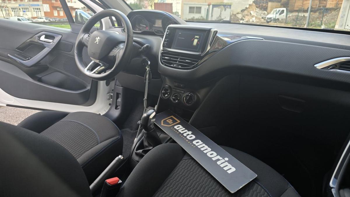 peugeot-208-2019-diesel-1499cc