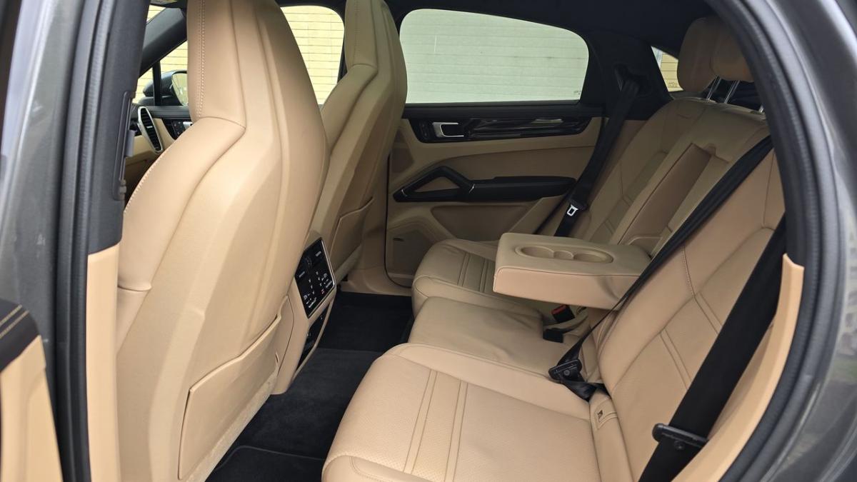 porsche-cayenne-2022-hibrido-a-gasolina-2995cc