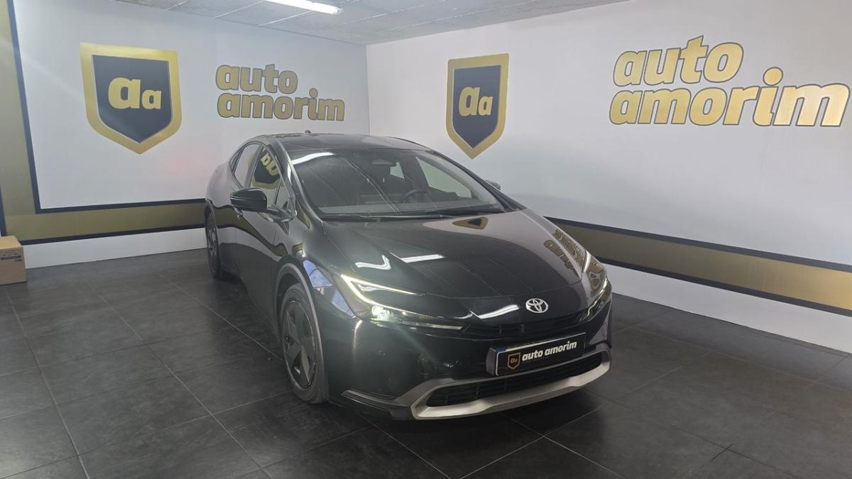toyota-prius-2023-hibrido-a-gasolina-1987cc