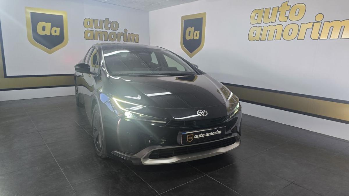toyota-prius-2023-hibrido-a-gasolina-1987cc