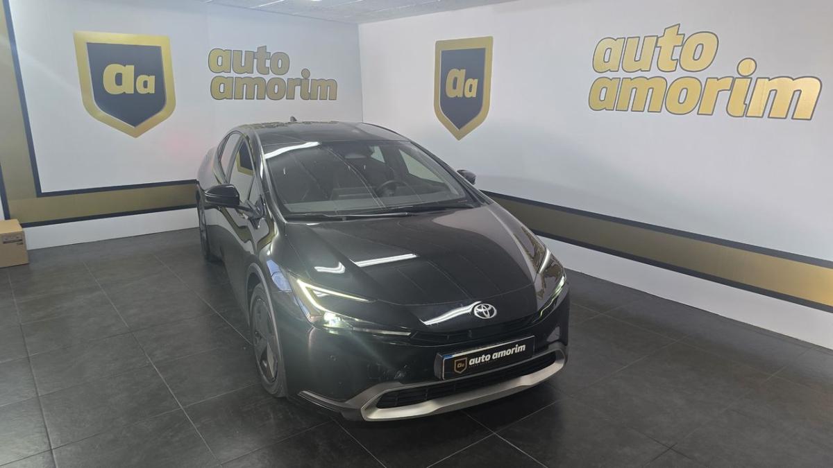 toyota-prius-2023-hibrido-a-gasolina-1987cc