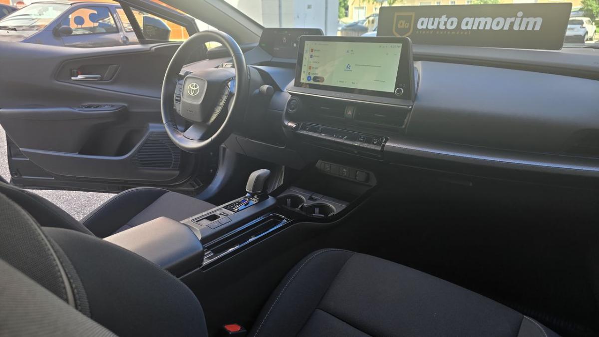 toyota-prius-2023-hibrido-a-gasolina-1987cc