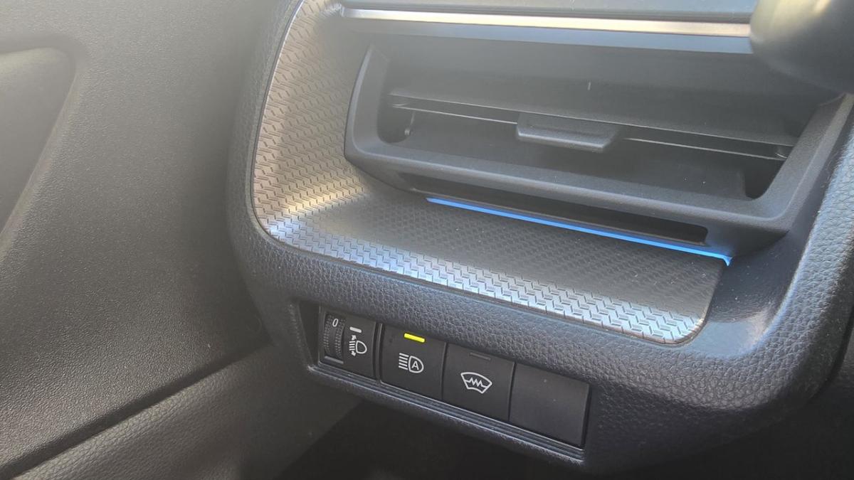 toyota-prius-2023-hibrido-a-gasolina-1987cc