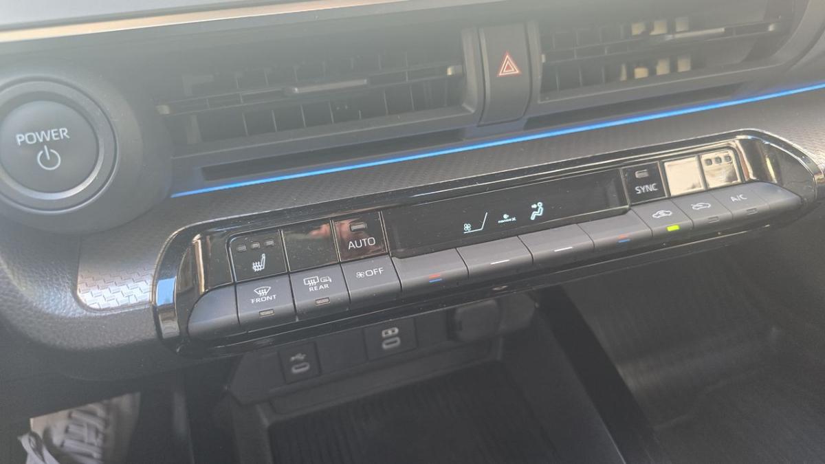 toyota-prius-2023-hibrido-a-gasolina-1987cc