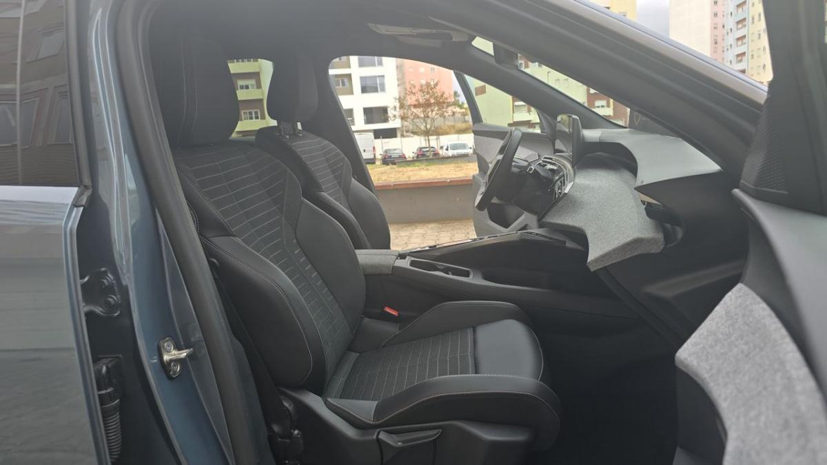 peugeot-5008-2024-gasolina-1199cc