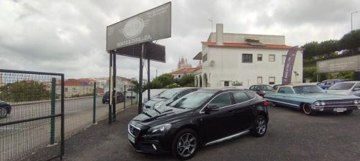 volvo-v40-cross-country-2015-diesel-1560cc