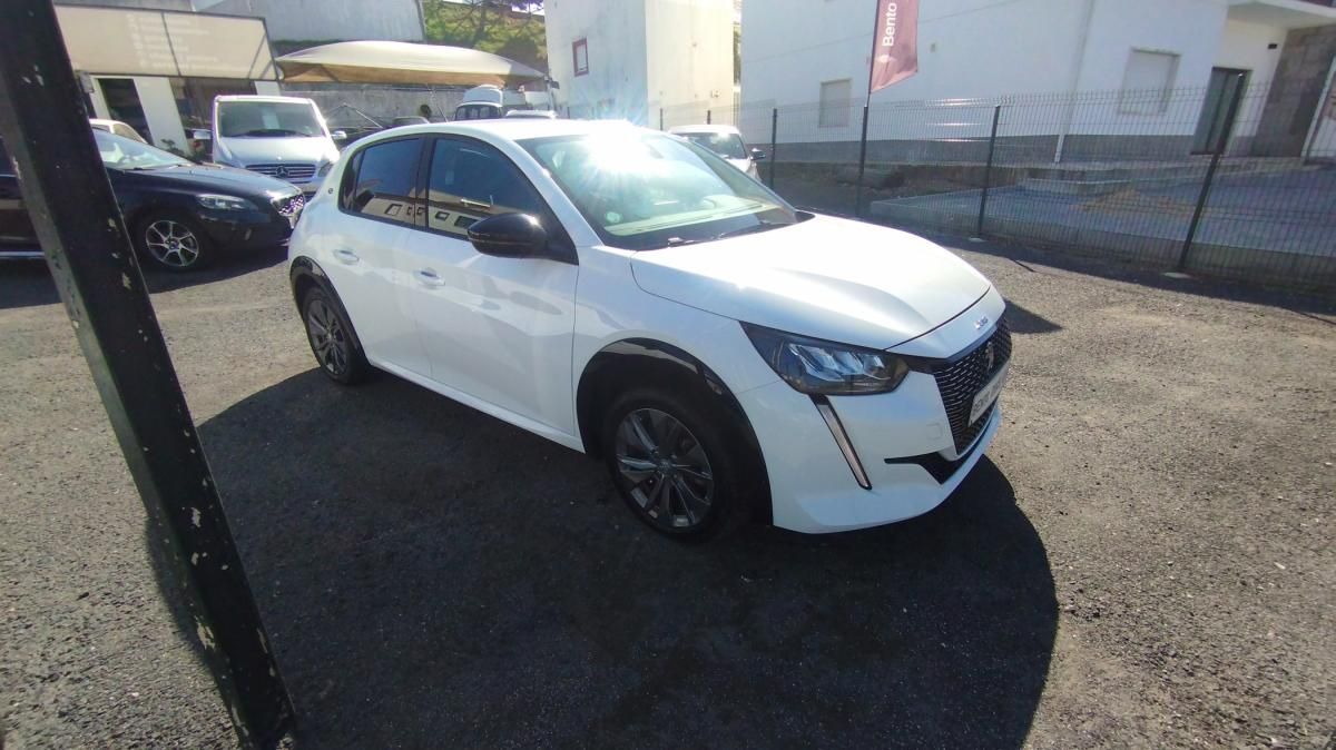 peugeot-208-2023-eletrico-0cc