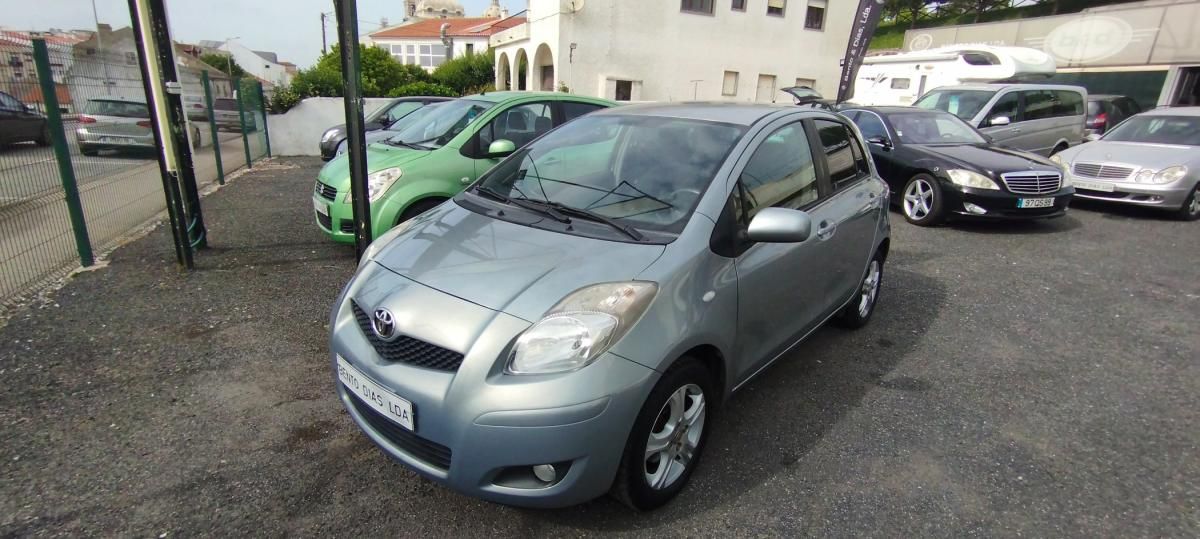toyota-yaris-2011-gasolina-998cc