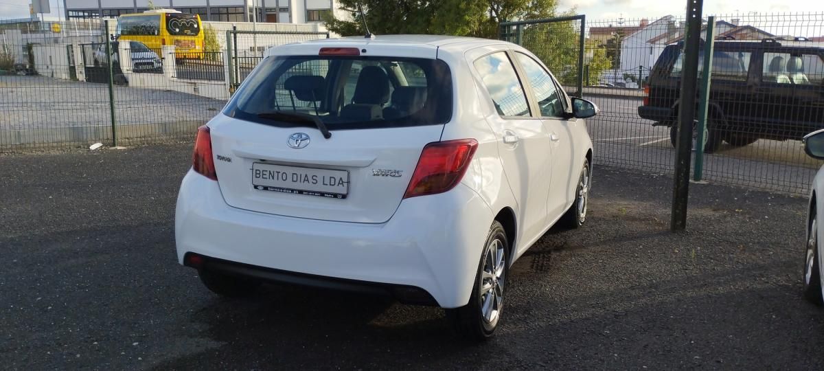 toyota-yaris-2015-gasolina-1329cc