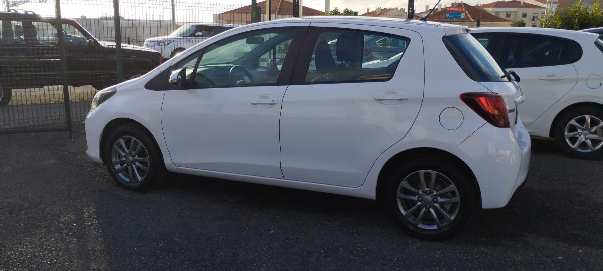toyota-yaris-2015-gasolina-1329cc