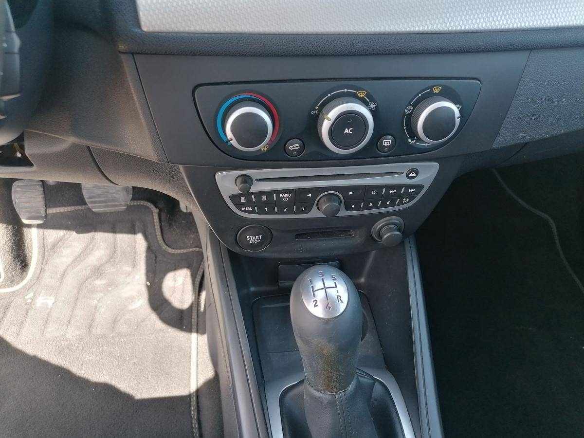 renault-megane-sport-tourer-2010-diesel-1461cc