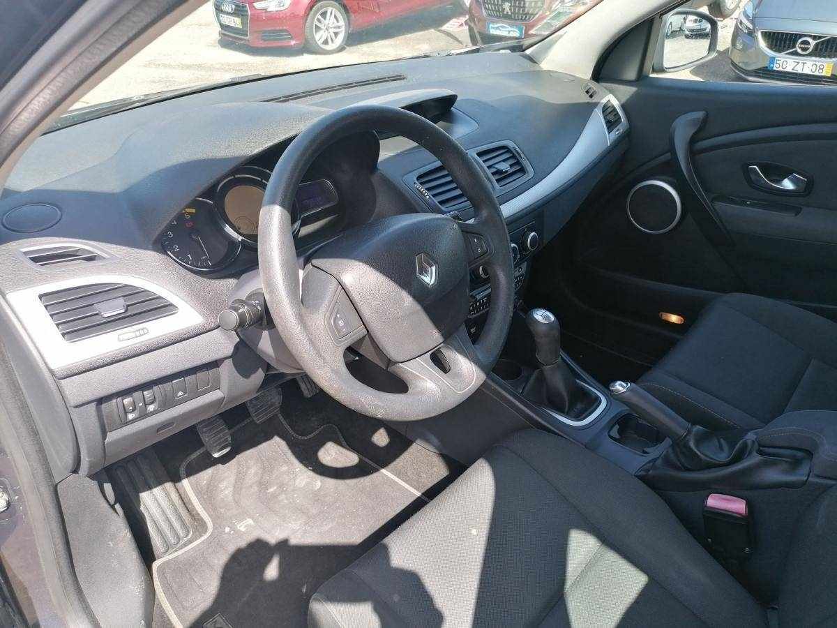 renault-megane-sport-tourer-2010-diesel-1461cc