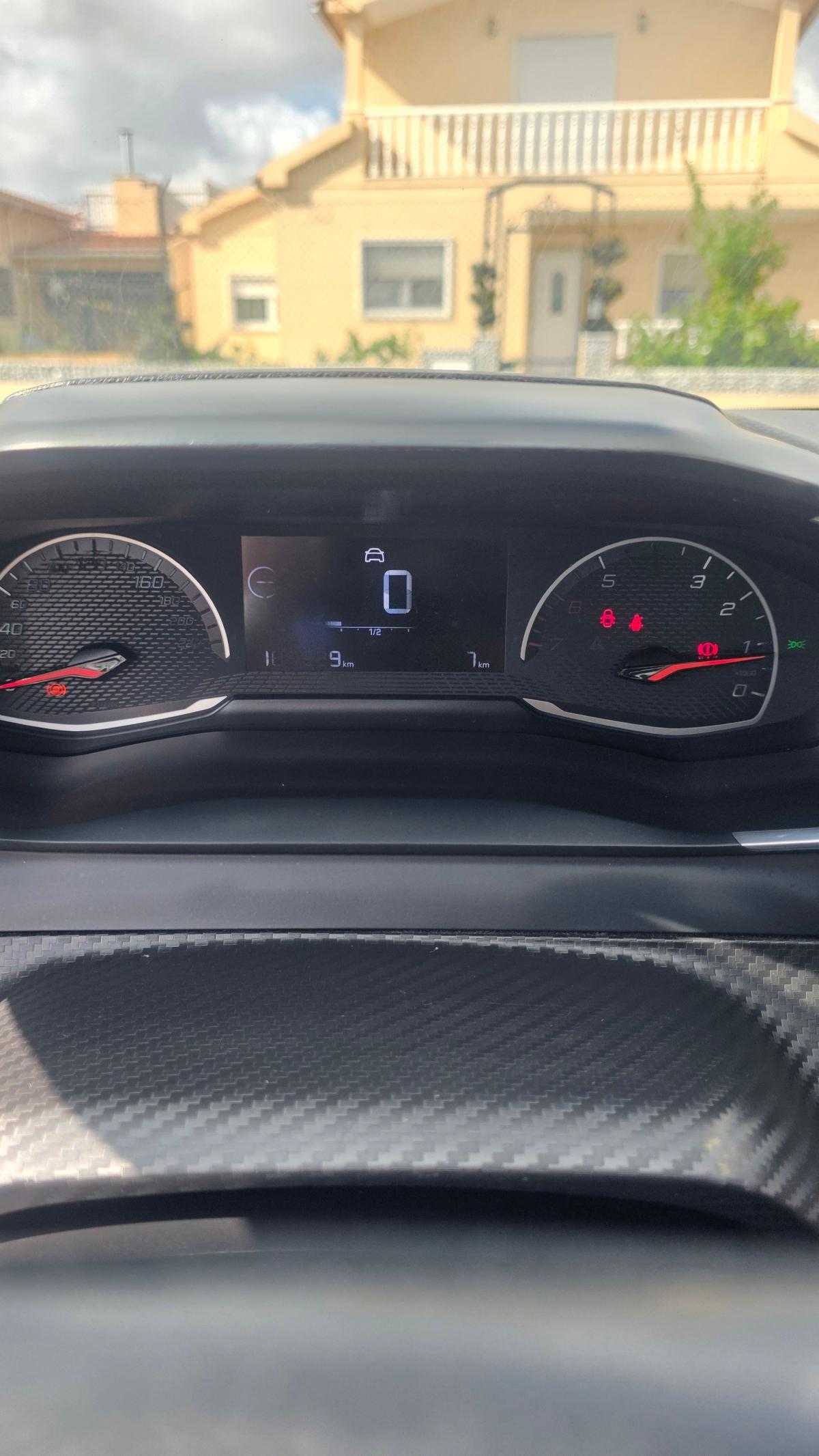 peugeot-208-2021-gasolina-1199cc