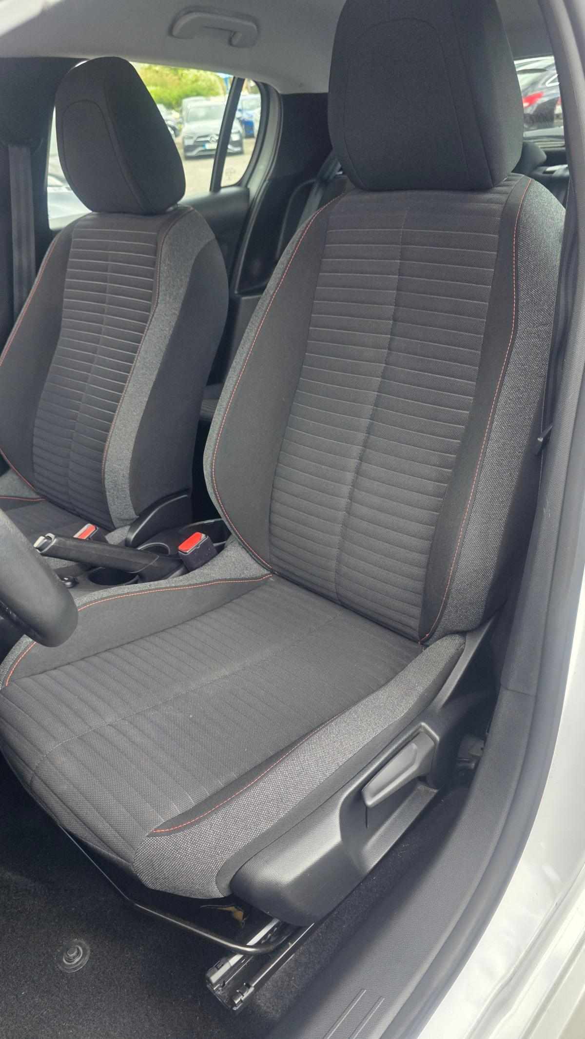 peugeot-208-2021-gasolina-1199cc