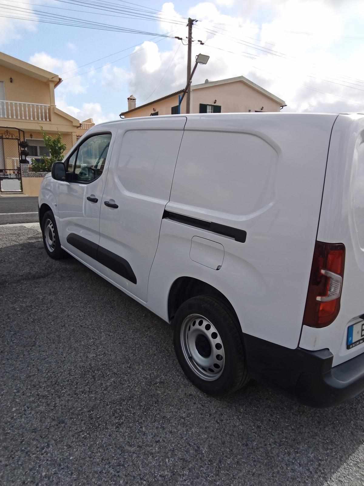 peugeot-partner-2024-diesel-1499cc