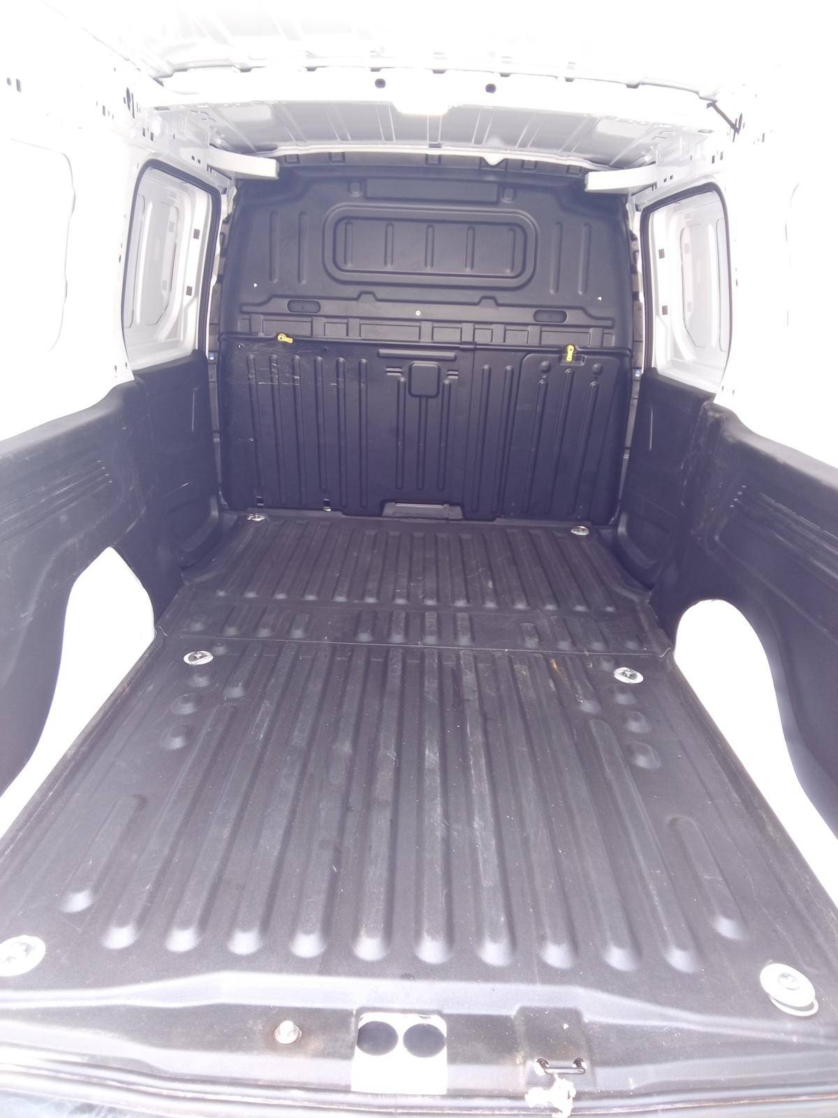 peugeot-partner-2024-diesel-1499cc