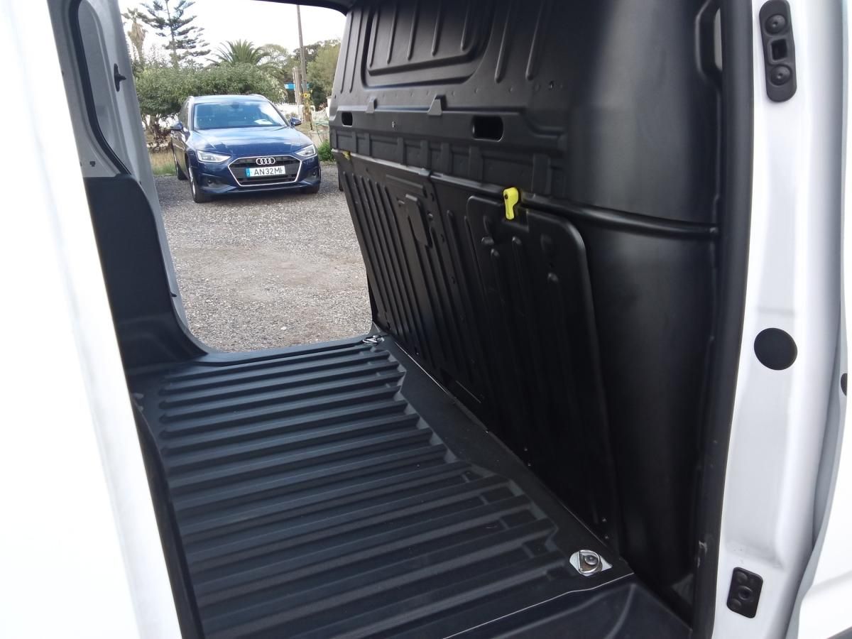 peugeot-partner-2024-diesel-1499cc
