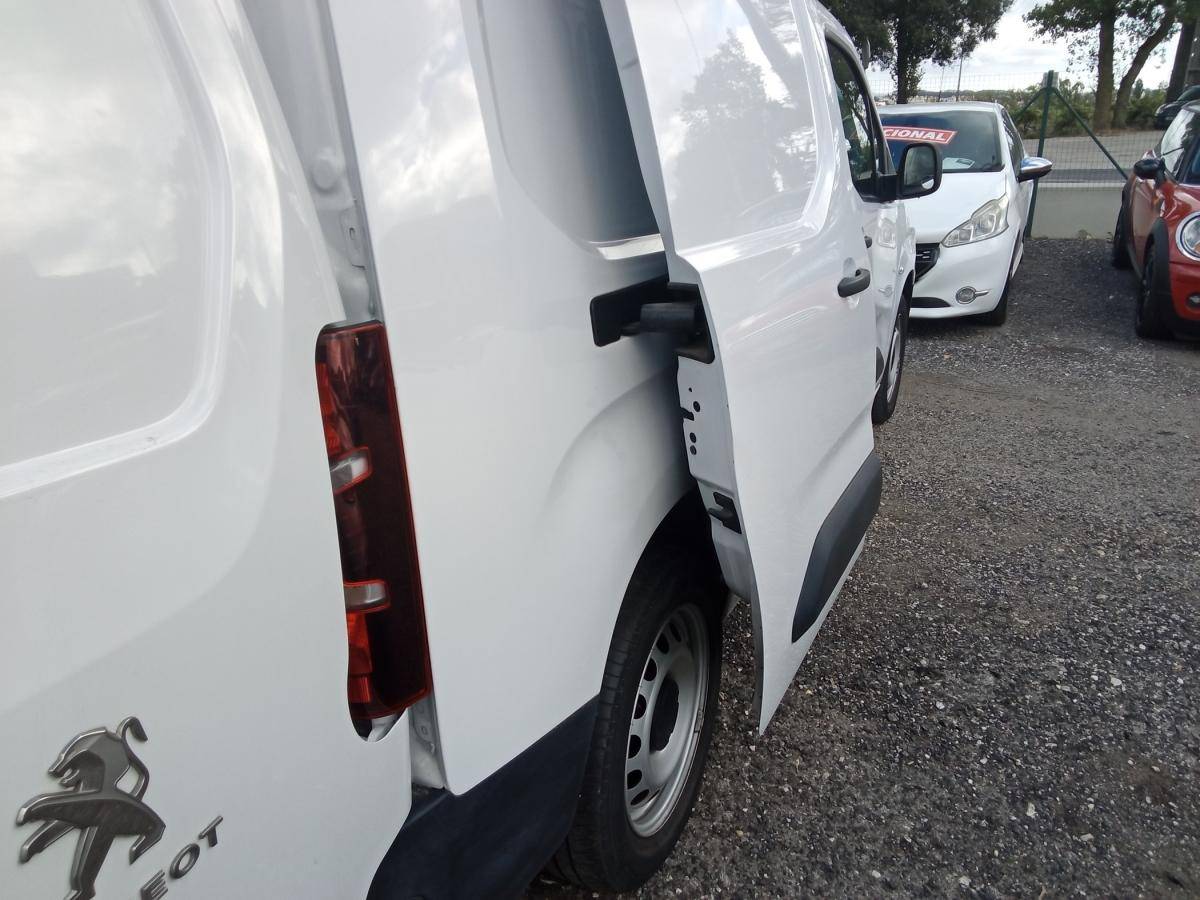 peugeot-partner-2024-diesel-1499cc