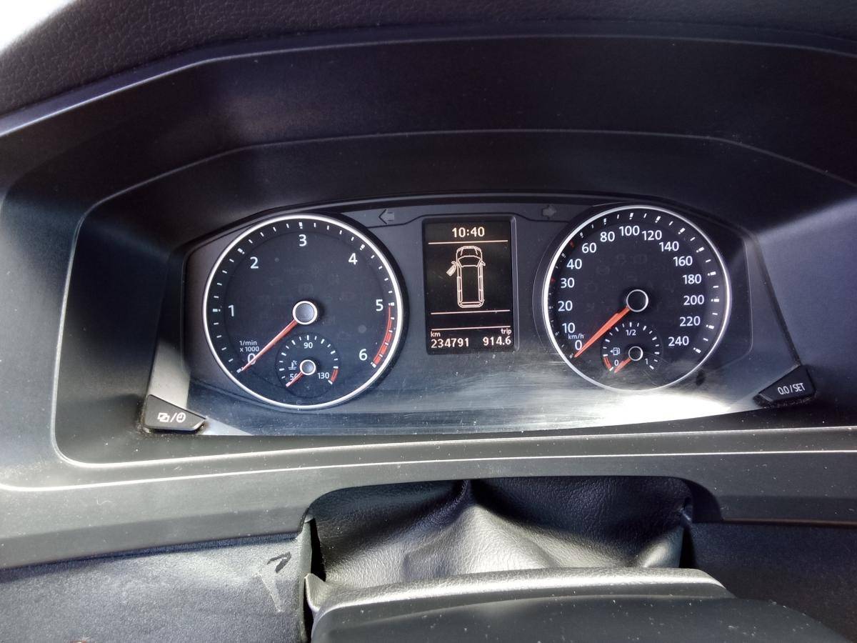 volkswagen-transporter-2019-diesel-1968cc