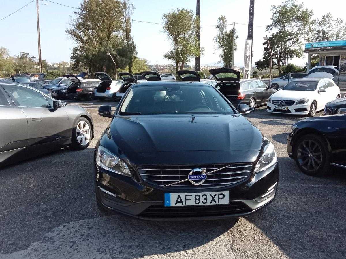 volvo-v60-2015-hibrido-a-diesel-2400cc