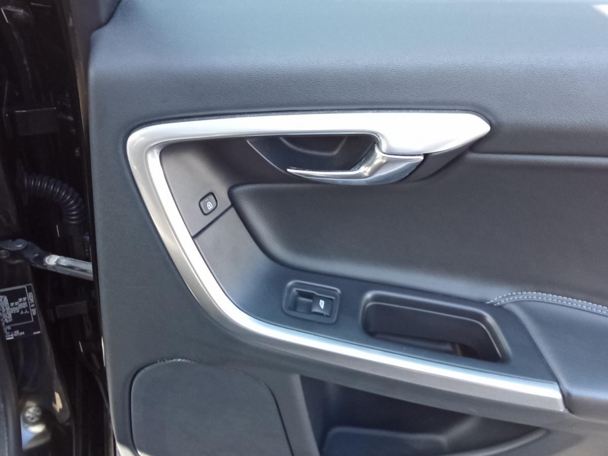 volvo-v60-2015-hibrido-a-diesel-2400cc