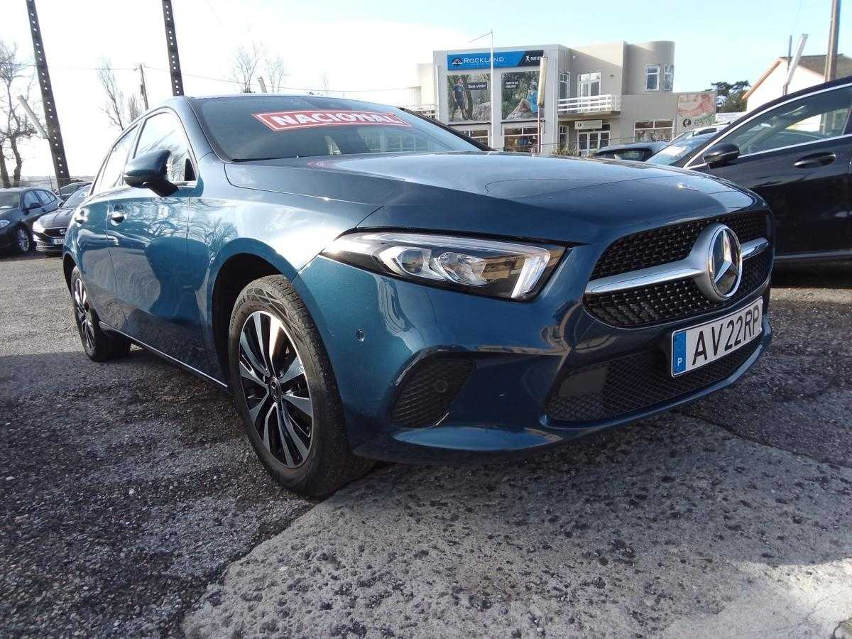 mercedes-benz-classe-a-2023-hibrido-a-gasolina-1332cc