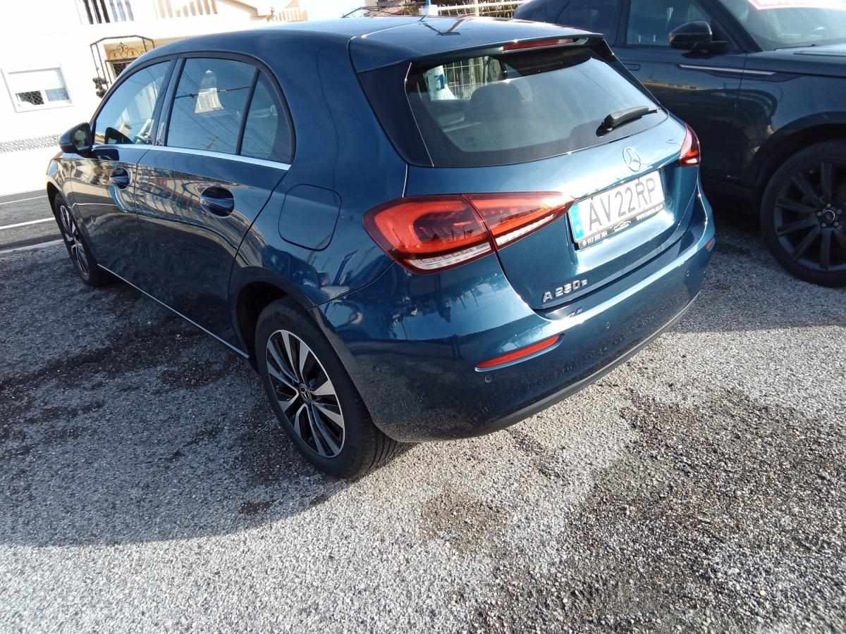 mercedes-benz-classe-a-2023-hibrido-a-gasolina-1332cc