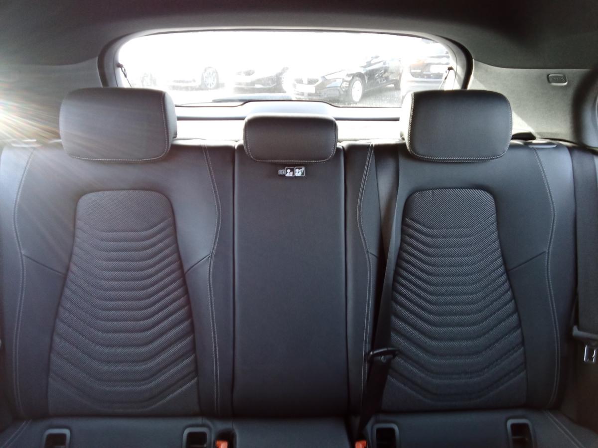 mercedes-benz-classe-a-2023-hibrido-a-gasolina-1332cc