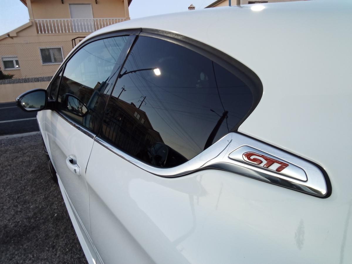 peugeot-208-2013-gasolina-1598cc