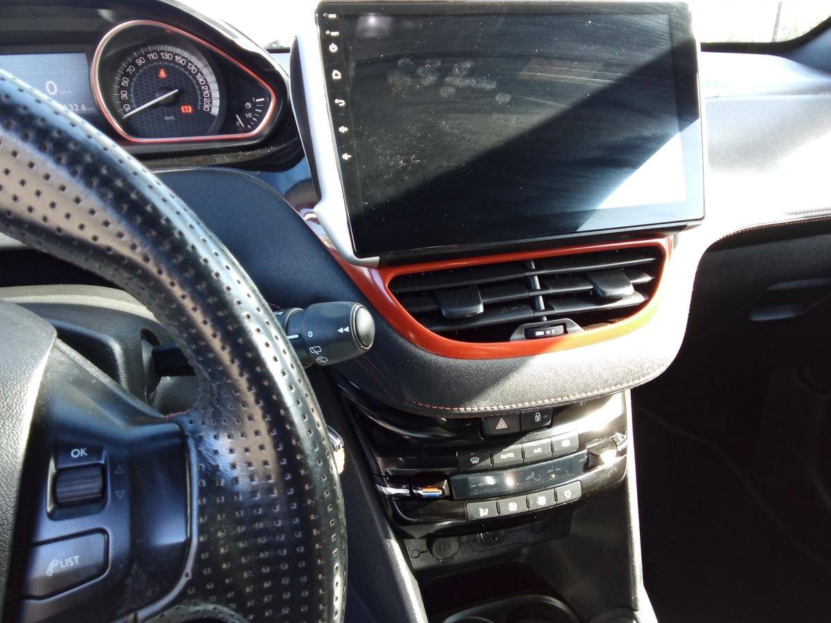 peugeot-208-2013-gasolina-1598cc