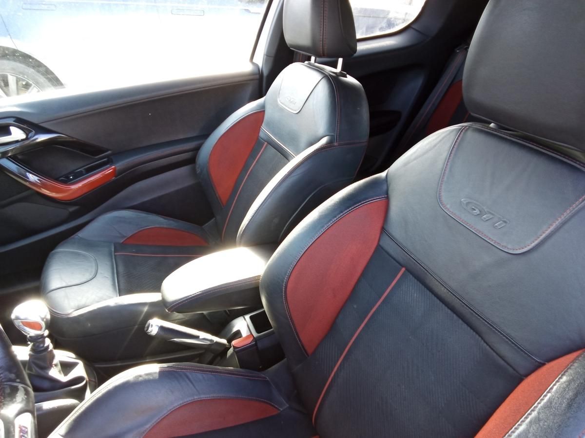 peugeot-208-2013-gasolina-1598cc