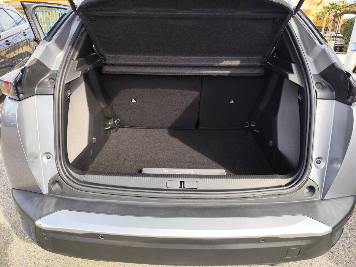 peugeot-2008-2023-gasolina-1199cc