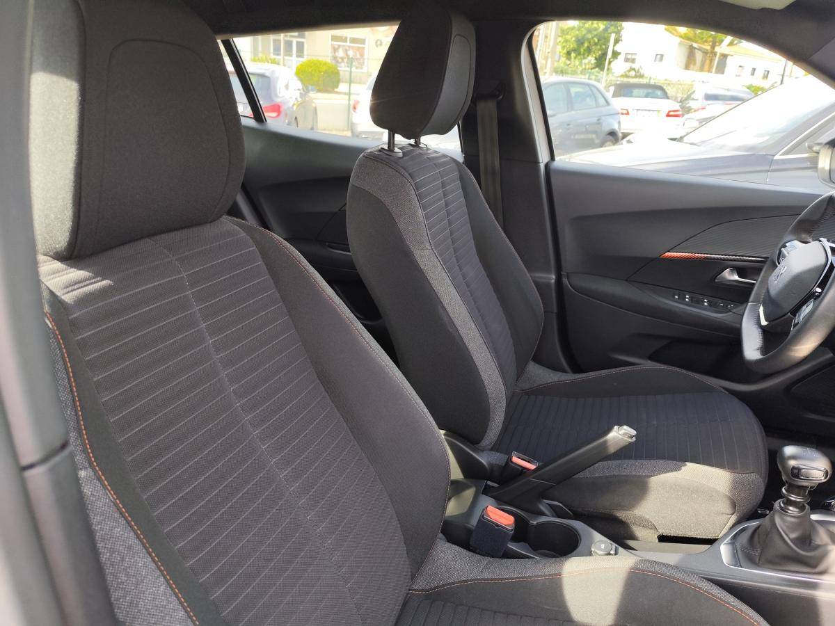 peugeot-2008-2023-gasolina-1199cc