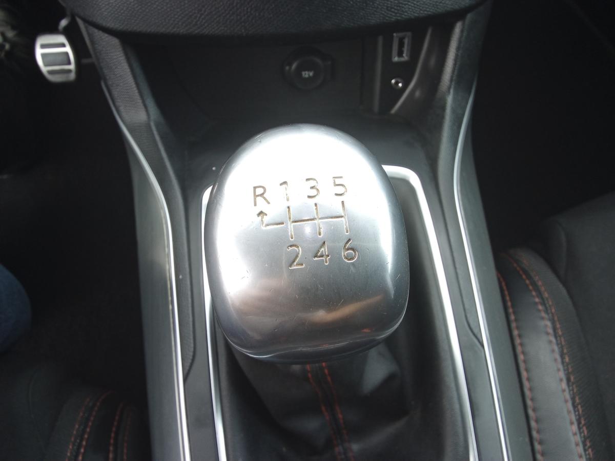 peugeot-308-sw-2015-diesel-1560cc