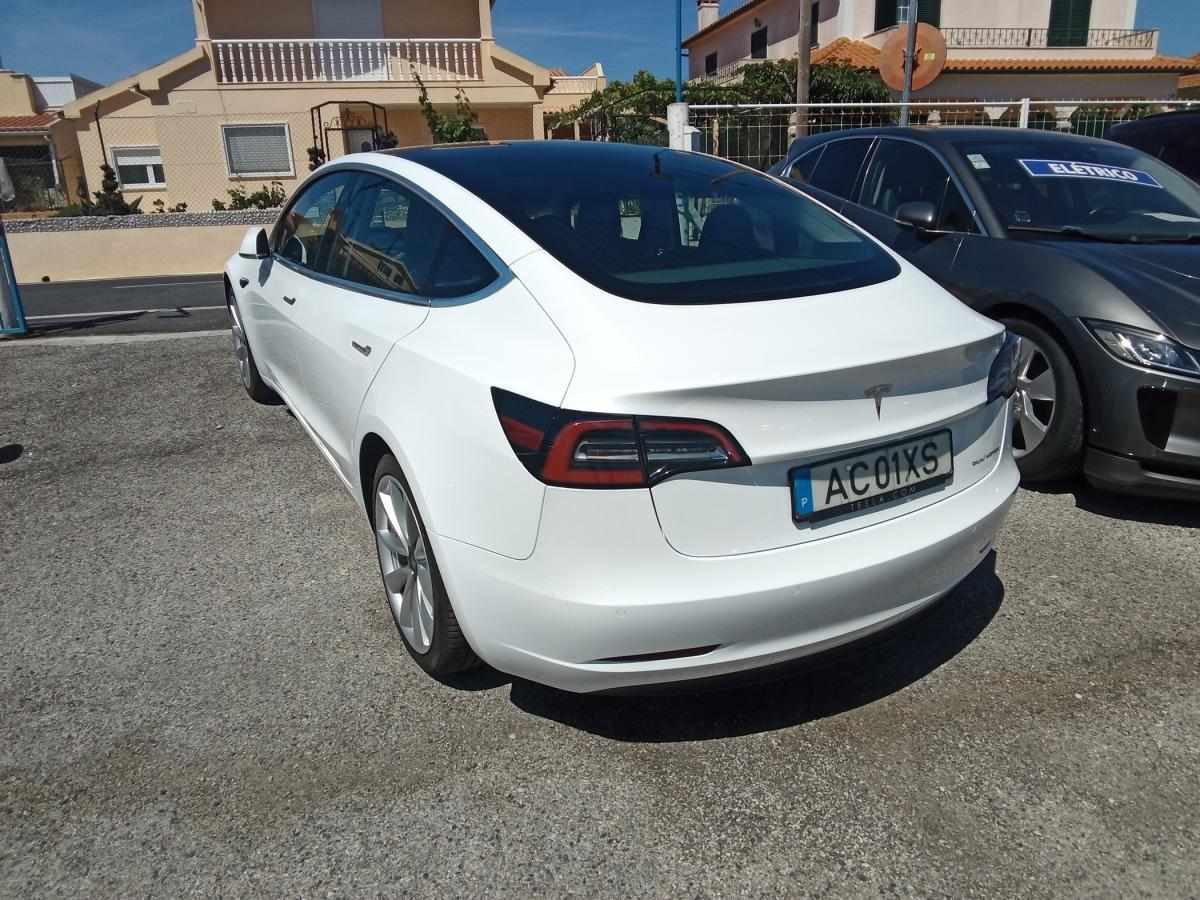 tesla-model-3-2020-eletrico-500cc