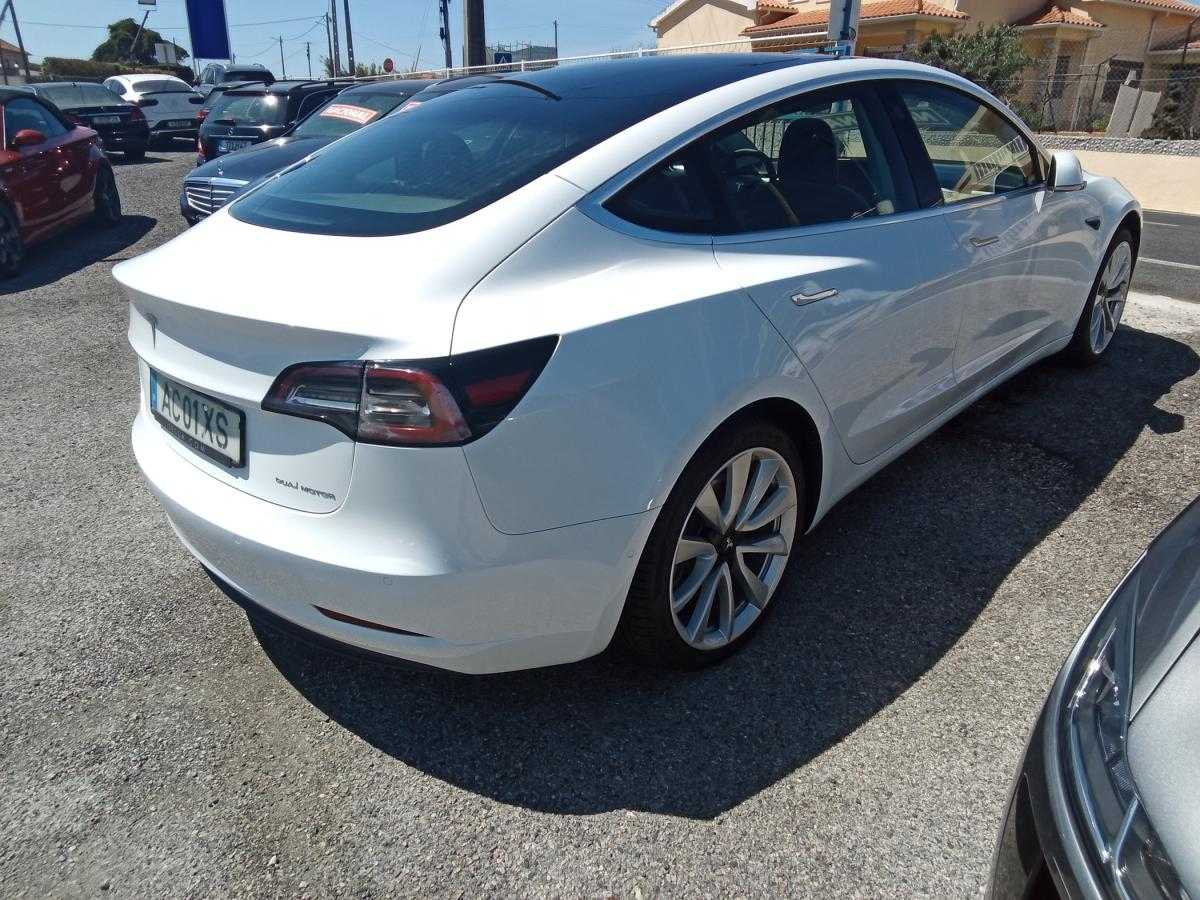 tesla-model-3-2020-eletrico-500cc